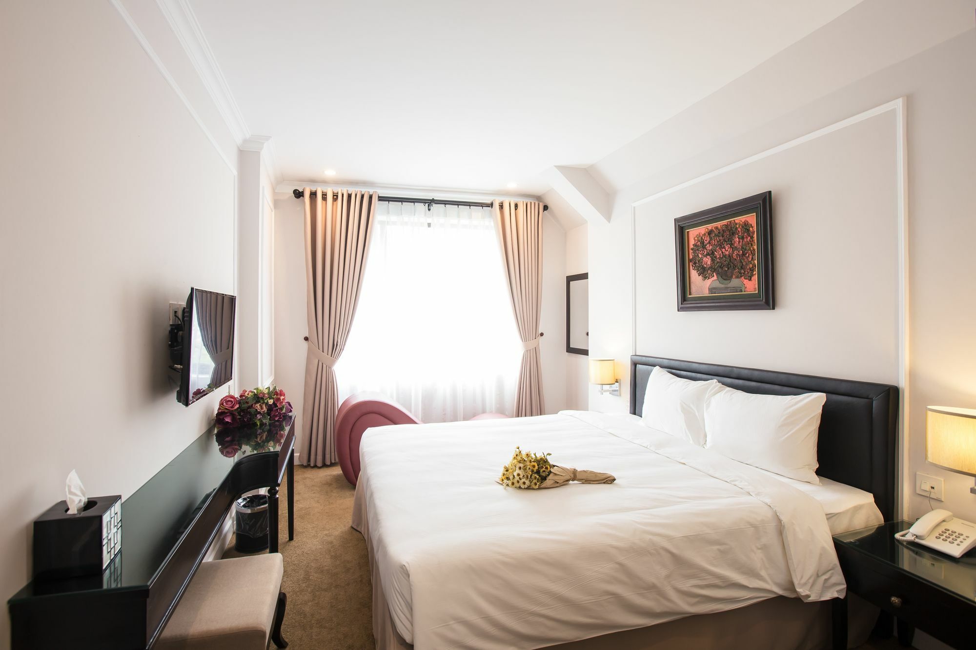 Hotel Dinh Elegant Hanoi